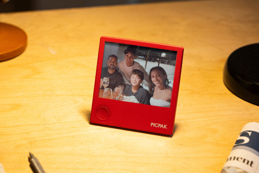 Battery Powered Digital Photo Frame Alternatives for a Cleaner, Quieter Display